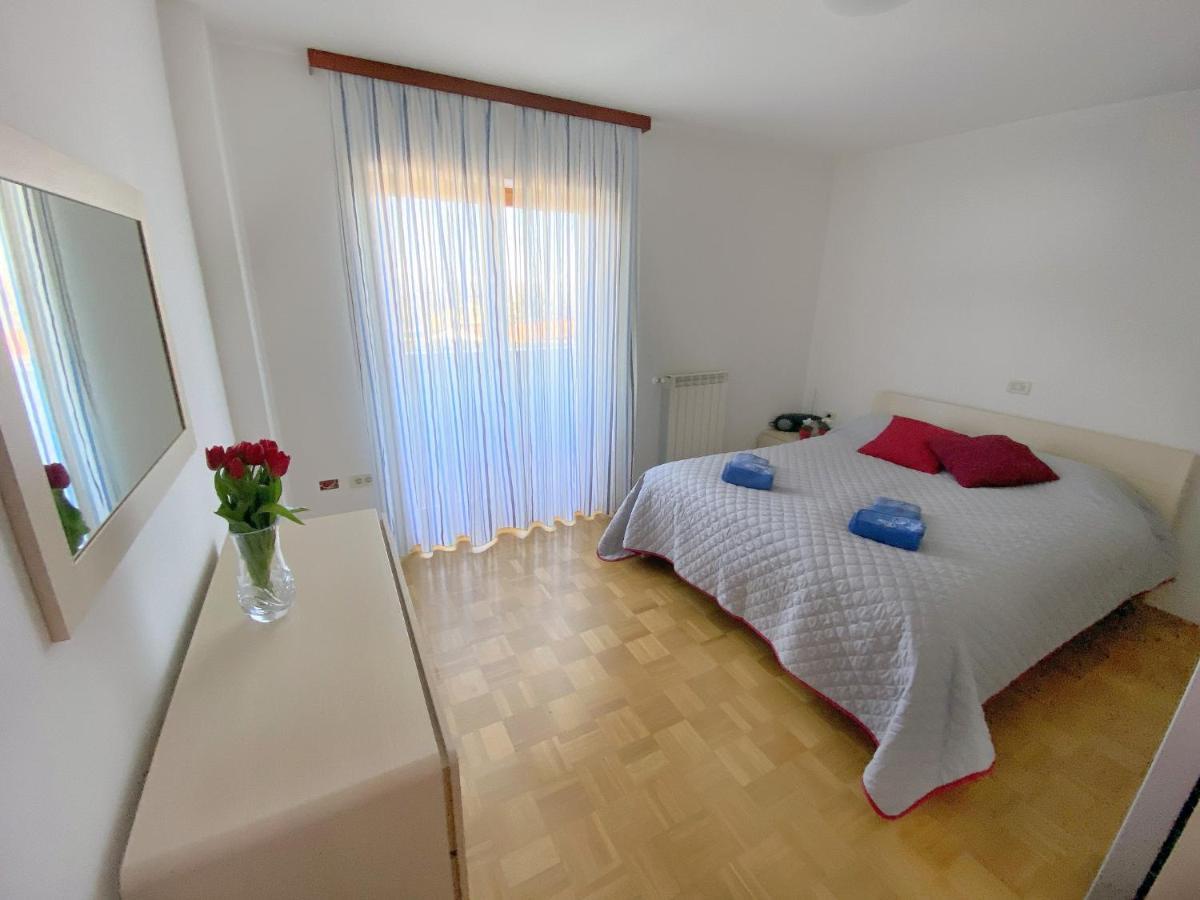 Sea View Istrian Countryside Apartment - Rota Dragonja Exterior photo