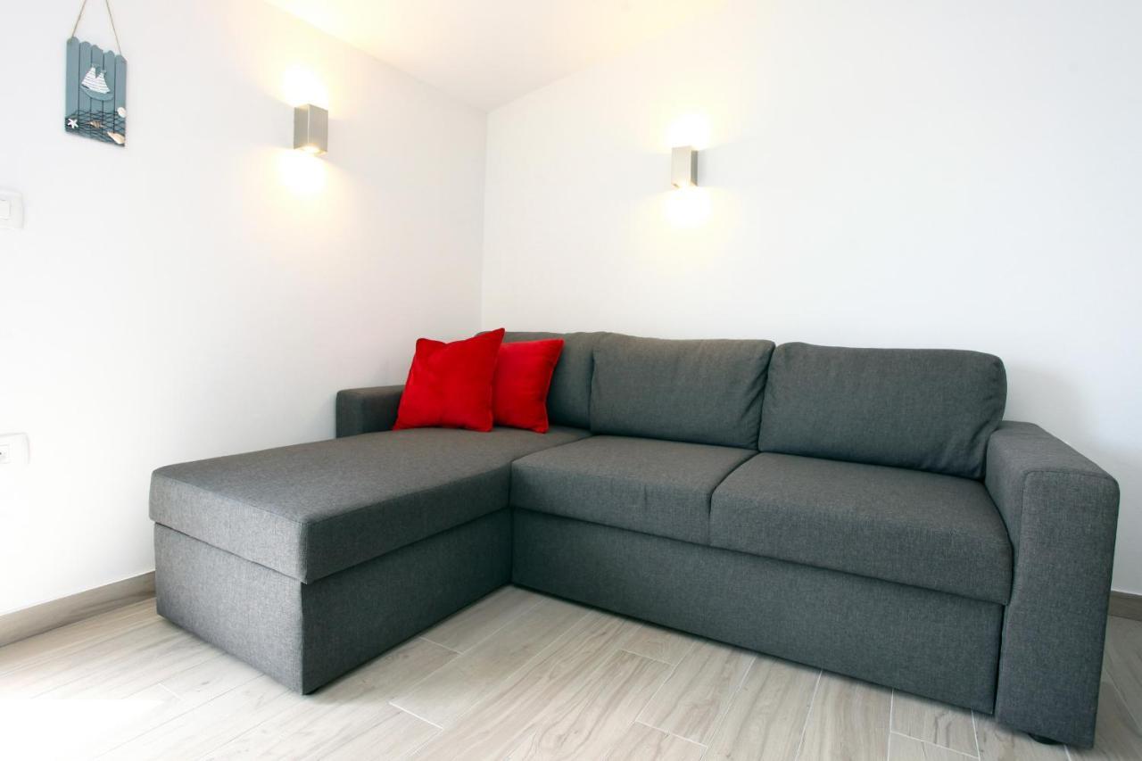 Sea View Istrian Countryside Apartment - Rota Dragonja Exterior photo