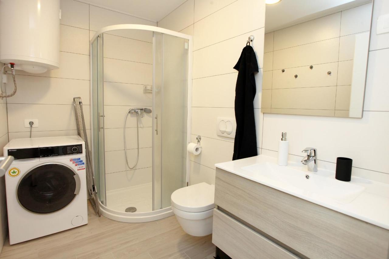 Sea View Istrian Countryside Apartment - Rota Dragonja Exterior photo