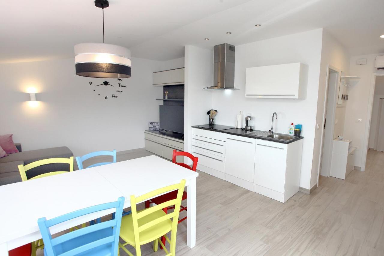 Sea View Istrian Countryside Apartment - Rota Dragonja Exterior photo